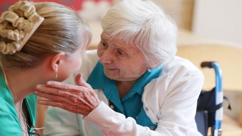 симптомы деменции у пожилых людей